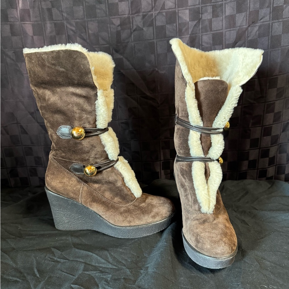 Vintage Coach Brown Winter Boots with Faux Fur Lining and Wedge Sole